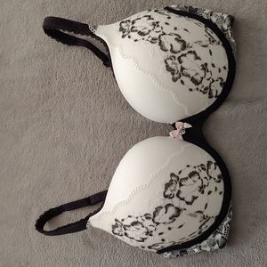 34DD Body by Victoria Perfect Shape Bra